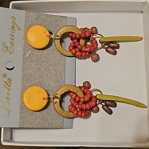 Loretta wood earrings NWT